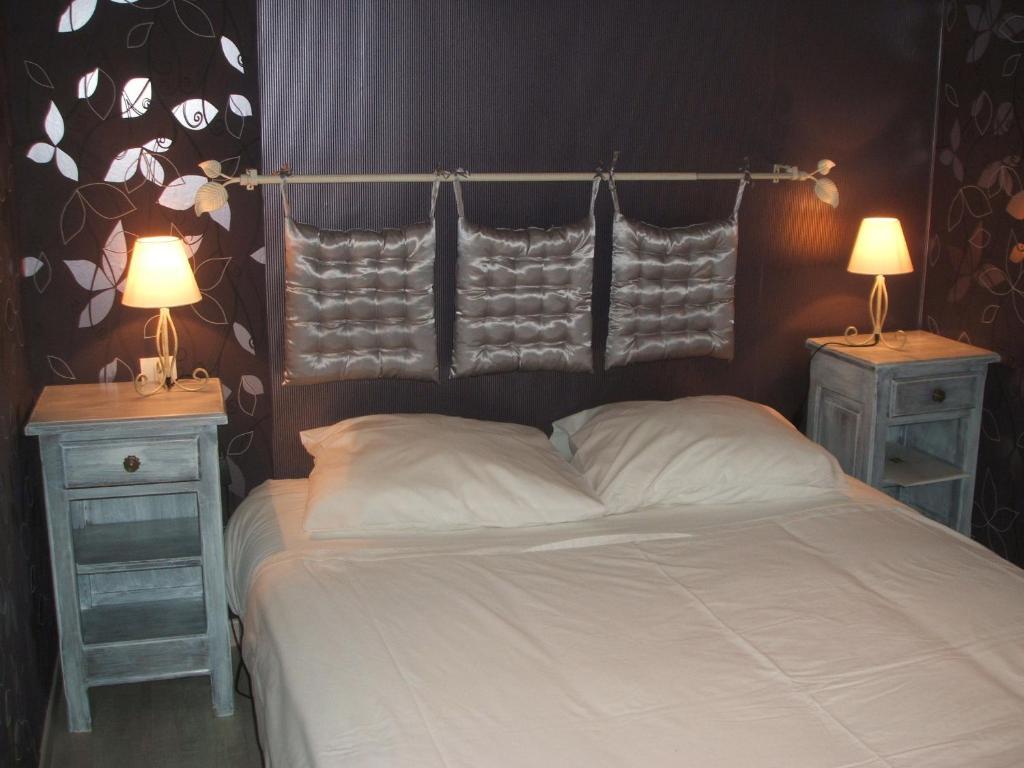 Hotel Des Cotes De Meuse Saint-Maurice-sous-les-Côtes Habitación foto